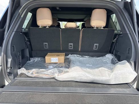 New 2026 Lincoln Navigator Black Label AWD/4WD image 11