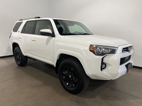 Used 2022 Toyota 4Runner SR5 AWD/4WD image 1