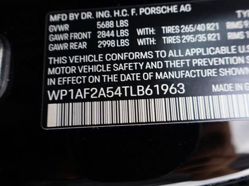 Used 2026 Porsche Macan GTS AWD/4WD image 37
