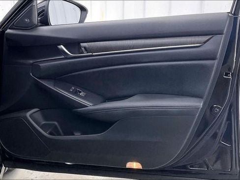 Used 2019 Honda Accord Touring image 22