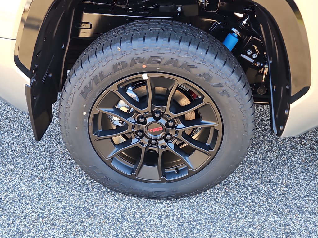 New 2026 Toyota Tundra Platinum w/ TRD Off-Road Package AWD/4WD image 5