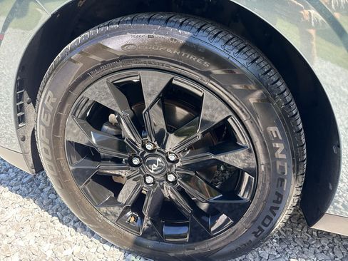 Used 2022 Kia Carnival SX Prestige FWD image 24