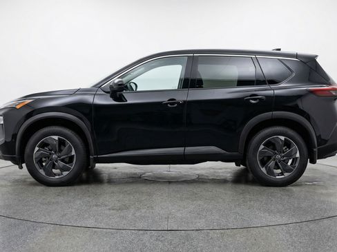 Used 2025 Nissan Rogue SV AWD/4WD image 5