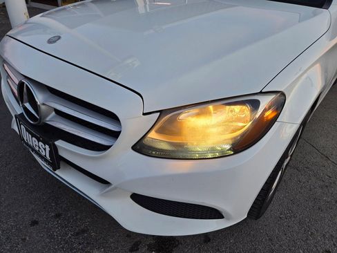 Used 2017 Mercedes-Benz C 300 4MATIC Sedan image 14
