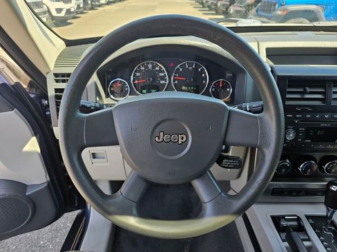 Used 2008 Jeep Liberty Sport w/ Popular Equipment Group AWD/4WD image 25
