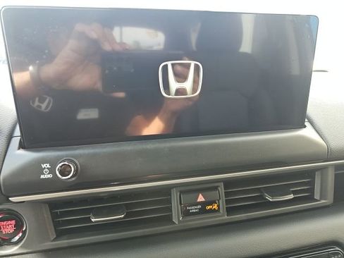 New 2026 Honda Pilot Touring image 16