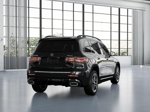 New 2025 Mercedes-Benz GLB 250 4MATIC image 23