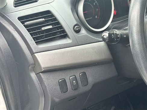 Used 2013 Mitsubishi Lancer ES FWD image 11