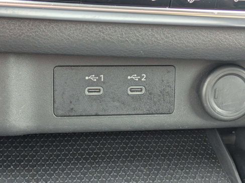 Used 2024 Nissan Rogue SV FWD image 23
