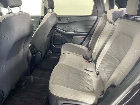 Used 2022 Ford Escape SE w/ SE Sport Appearance Package image 17