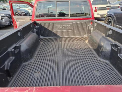 Used 2000 Nissan Frontier XE RWD image 10
