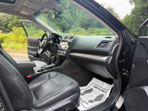 Used 2016 Subaru Outback 3.6R Limited AWD/4WD image 14