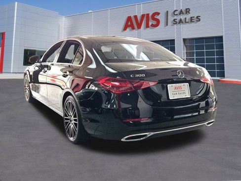 Used 2025 Mercedes-Benz C 300 4MATIC Sedan image 9