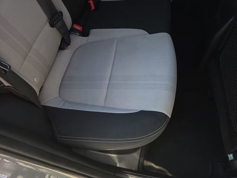 Used 2022 Hyundai Venue SEL image 27