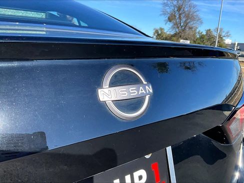 Used 2025 Nissan Altima 2.5 SV image 30