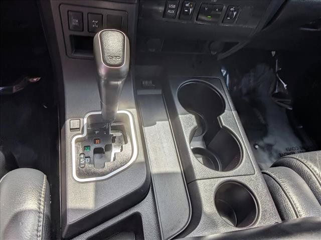Used 2018 Toyota Sequoia TRD Sport AWD/4WD image 12