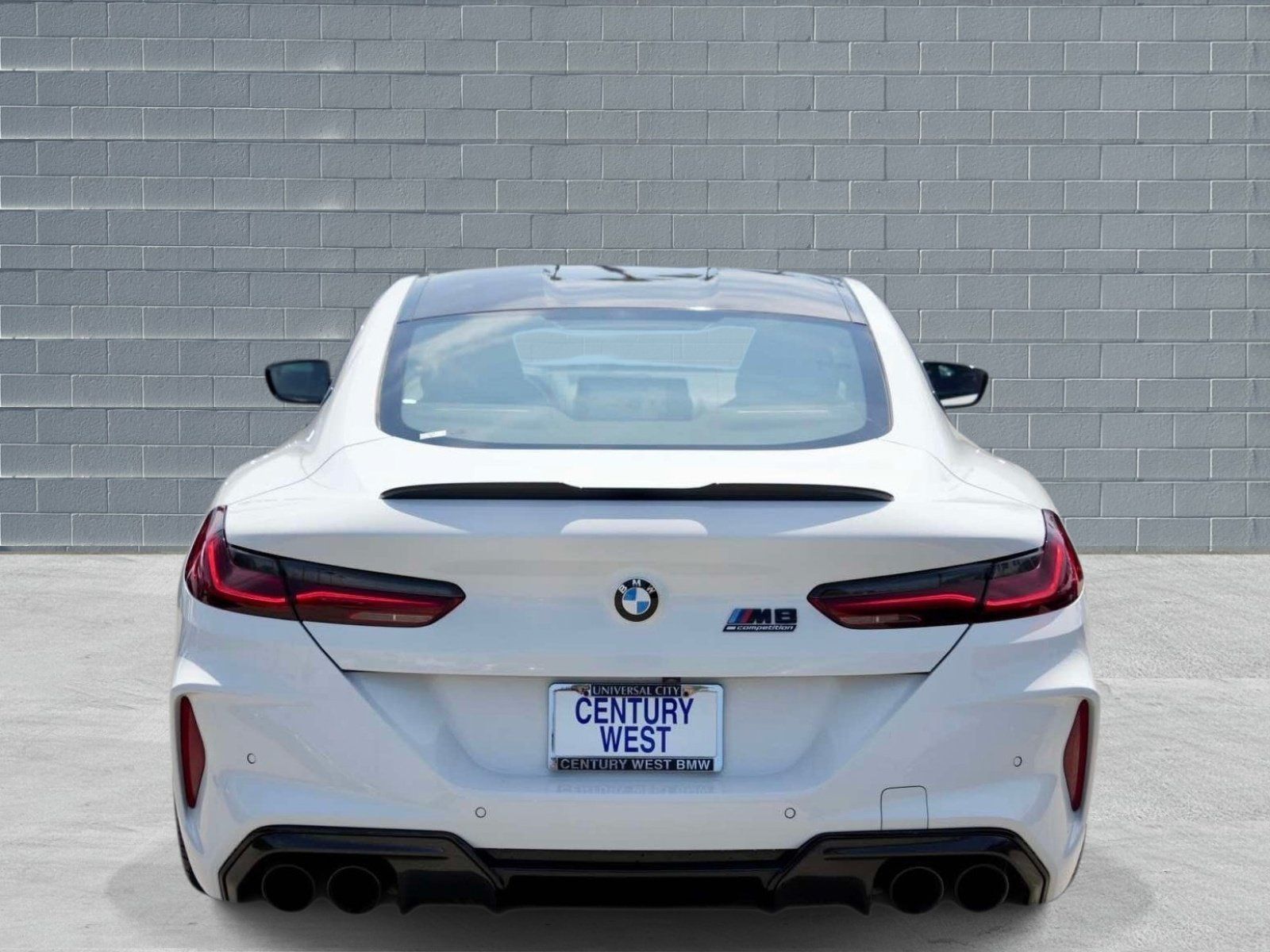 Used 2024 BMW M8 Competition w/ M Carbon Exterior Package AWD/4WD image 4