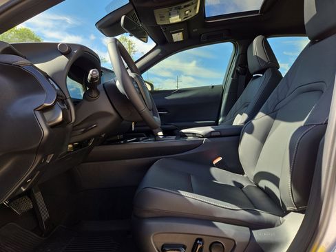 New 2025 Lexus UX 300h FWD image 16