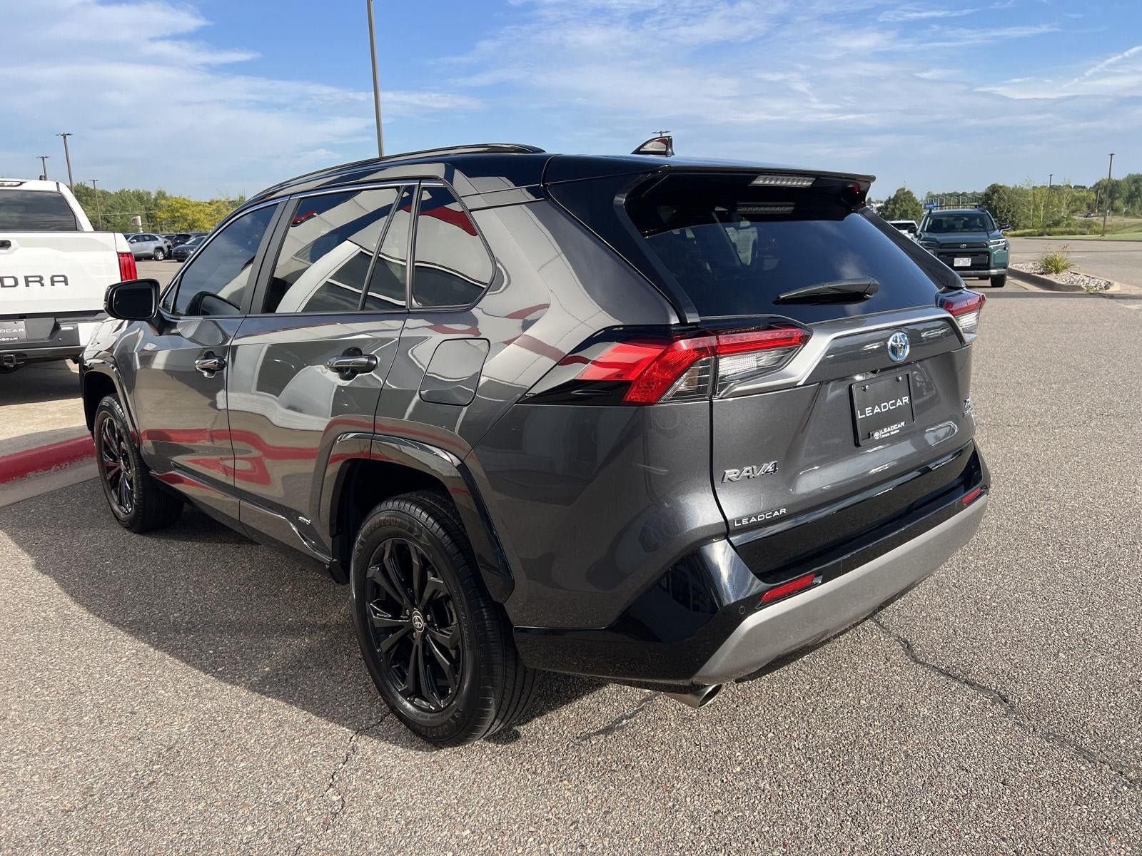 Used 2023 Toyota RAV4 XSE AWD/4WD image 11