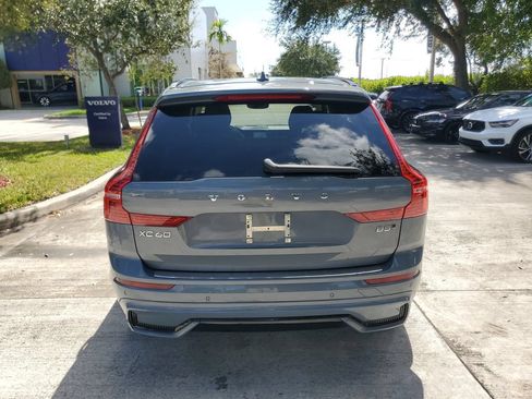 Certified 2024 Volvo XC60 B5 Core w/ Protection Package Premier AWD/4WD image 3