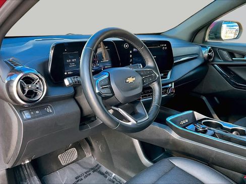 Used 2026 Chevrolet Equinox LT w/ Convenience Package II FWD image 18