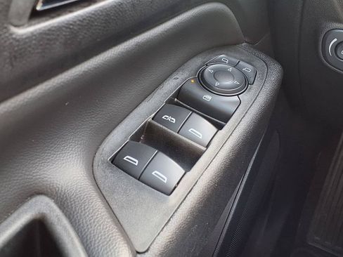 Used 2024 Chevrolet Equinox LT FWD image 19