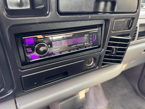 Used 1996 Dodge Ram 3500 Truck 4x4 Club Cab image 14