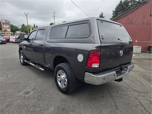 Used 2017 RAM 2500 Tradesman w/ Chrome Appearance Group RWD image 12