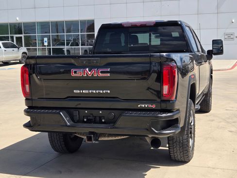 Certified 2022 GMC Sierra 2500 AT4 w/ AT4 Preferred Package AWD/4WD image 7