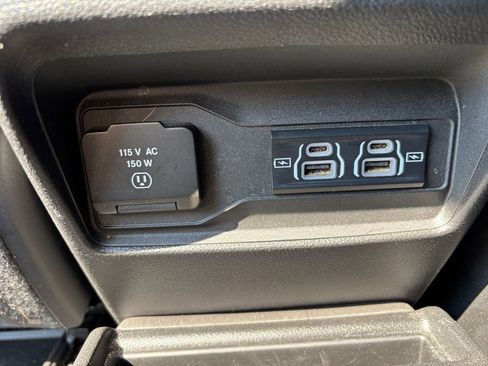 Used 2023 Jeep Grand Cherokee L Limited AWD/4WD image 25