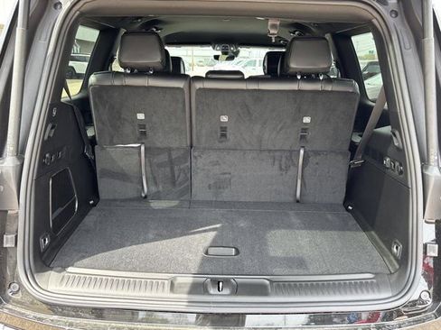 New 2026 Jeep Grand Wagoneer 4WD image 5