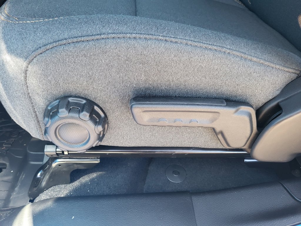 New 2026 Jeep Gladiator Sport AWD/4WD image 14