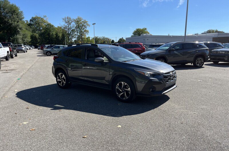Used 2024 Subaru Crosstrek 2.0i Premium AWD/4WD image 3