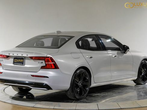 Used 2024 Volvo S60 B5 Core AWD/4WD image 10