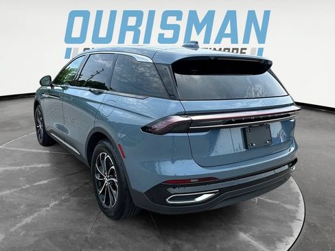 Used 2026 Lincoln Nautilus Premier w/ Equipment Group 102A AWD/4WD image 4