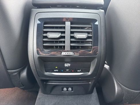 Used 2025 BMW X4 xDrive30i image 25