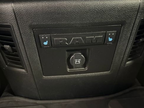 Used 2017 RAM 2500 Laramie w/ Convenience Group image 27