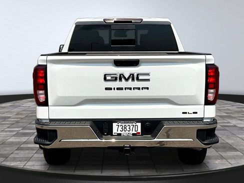 New 2026 GMC Sierra 1500 SLE w/ Preferred Package AWD/4WD image 4
