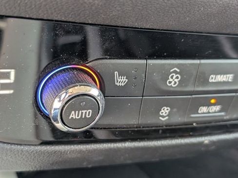 Used 2023 Buick Enclave Essence w/ Experience Buick Package image 19