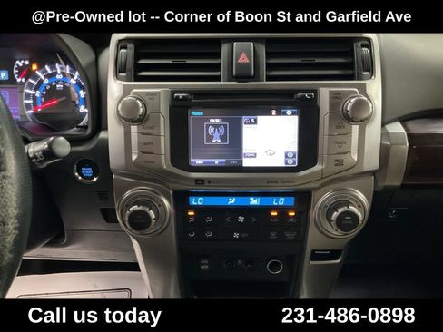 Used 2016 Toyota 4Runner Limited w/ Convenience Package AWD/4WD image 19