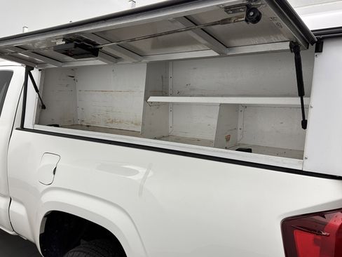 Used 2020 Toyota Tacoma SR image 22