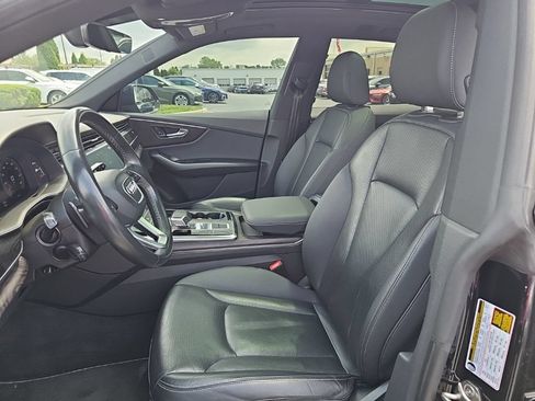 Used 2021 Audi Q8 Premium Plus w/ Premium Plus Package AWD/4WD image 3