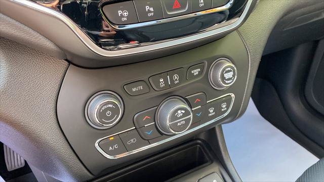 Certified 2021 Jeep Cherokee Limited w/ Elite Package AWD/4WD image 19