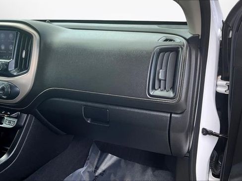 Used 2022 GMC Canyon Denali image 15