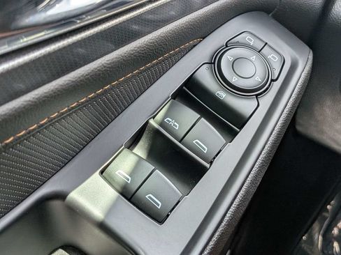Used 2019 Chevrolet Traverse Premier w/ Redline Edition AWD/4WD image 25