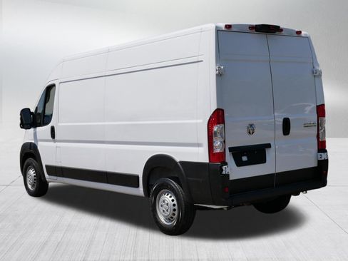 Used 2026 RAM ProMaster 2500 w/ Convenience Group FWD image 5