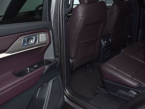 New 2026 Ford Explorer Platinum image 12