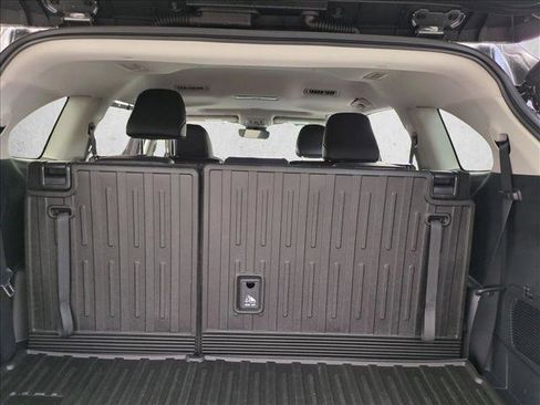 Certified 2026 Toyota Highlander XLE AWD/4WD image 6
