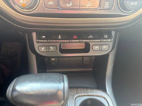 Used 2017 GMC Canyon Denali AWD/4WD image 33