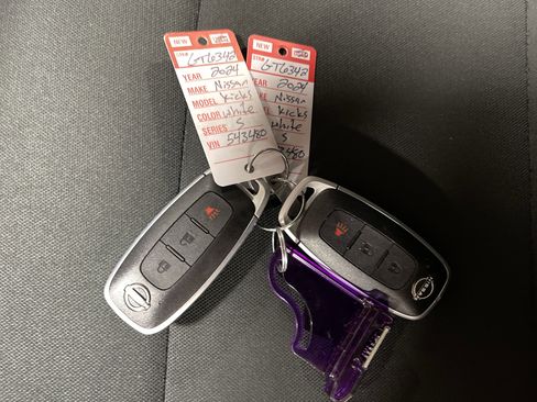 Used 2024 Nissan Kicks S image 25